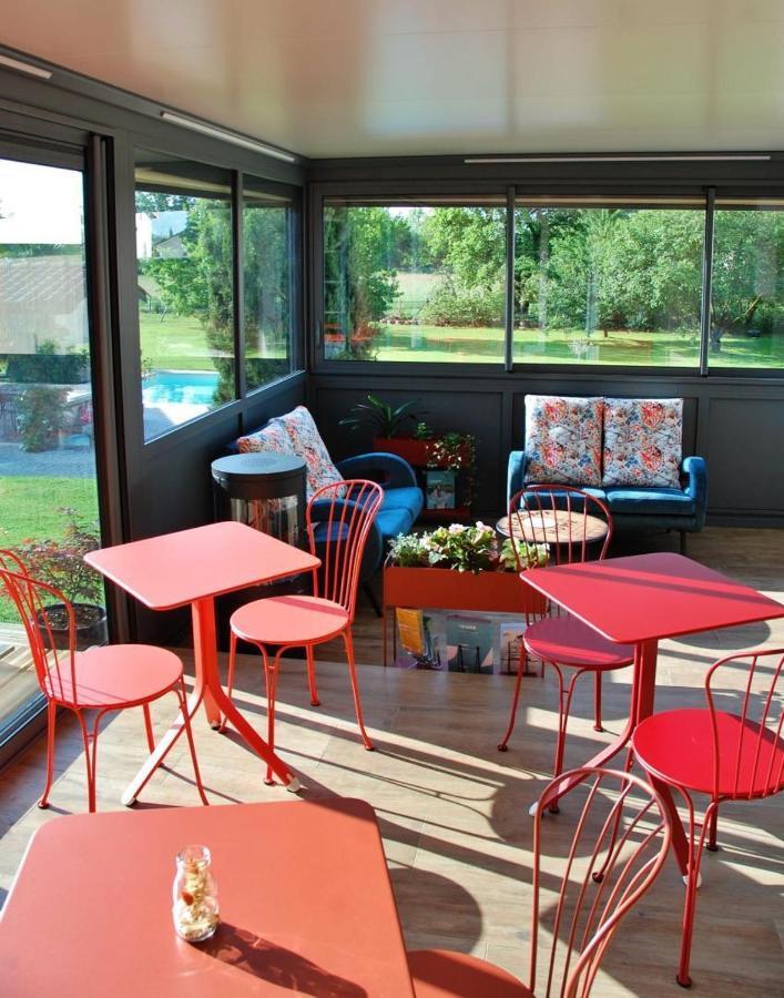 La Cle Des Chaumes Bed and Breakfast Boisset-lès-Montrond Buitenkant foto