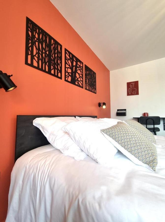 La Cle Des Chaumes Bed and Breakfast Boisset-lès-Montrond Buitenkant foto