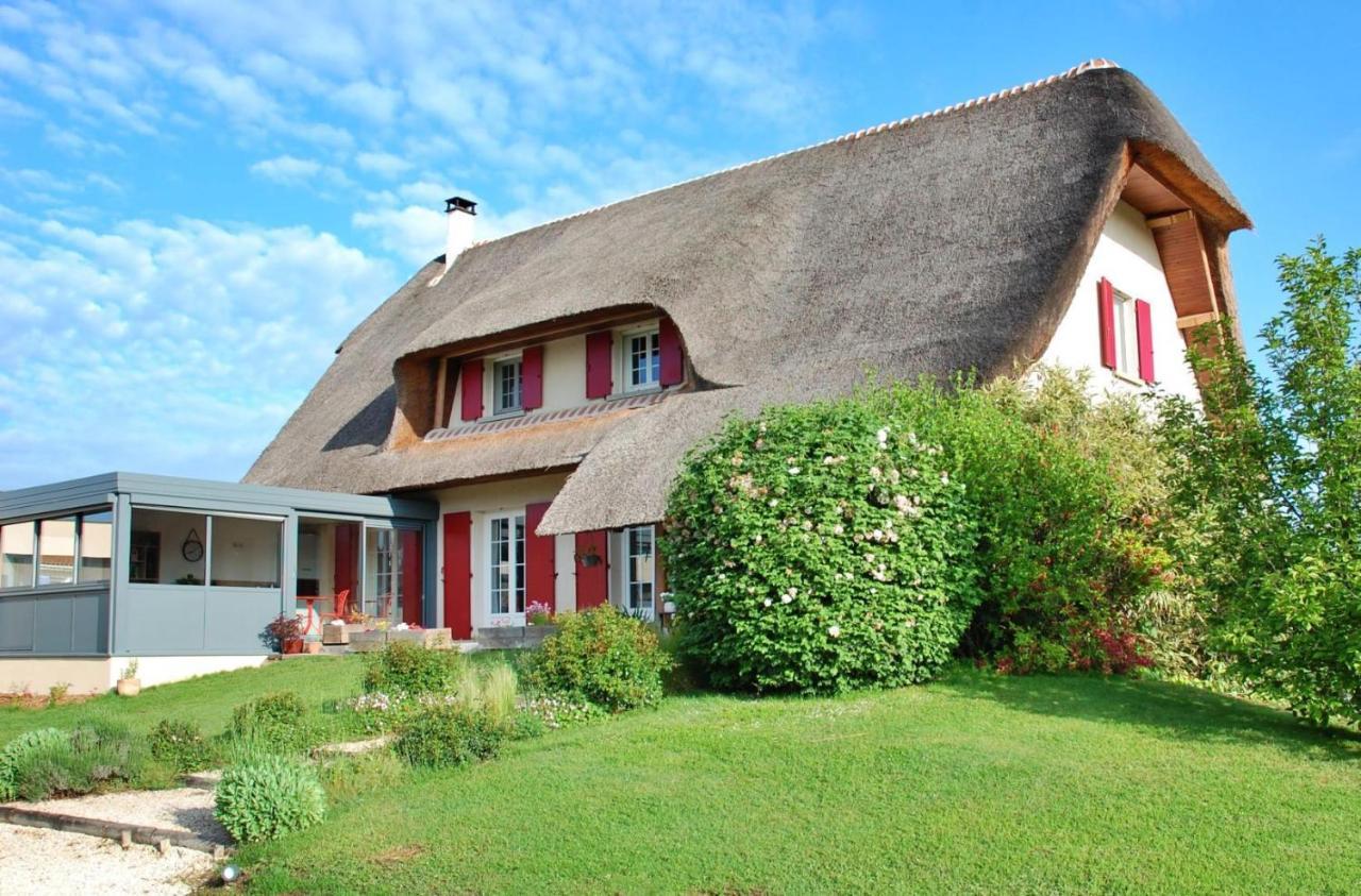 La Cle Des Chaumes Bed and Breakfast Boisset-lès-Montrond Buitenkant foto